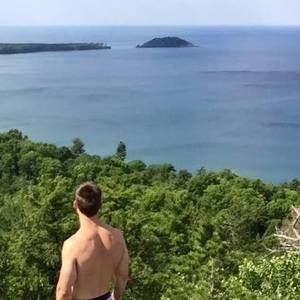 Meet your Posher, Bob